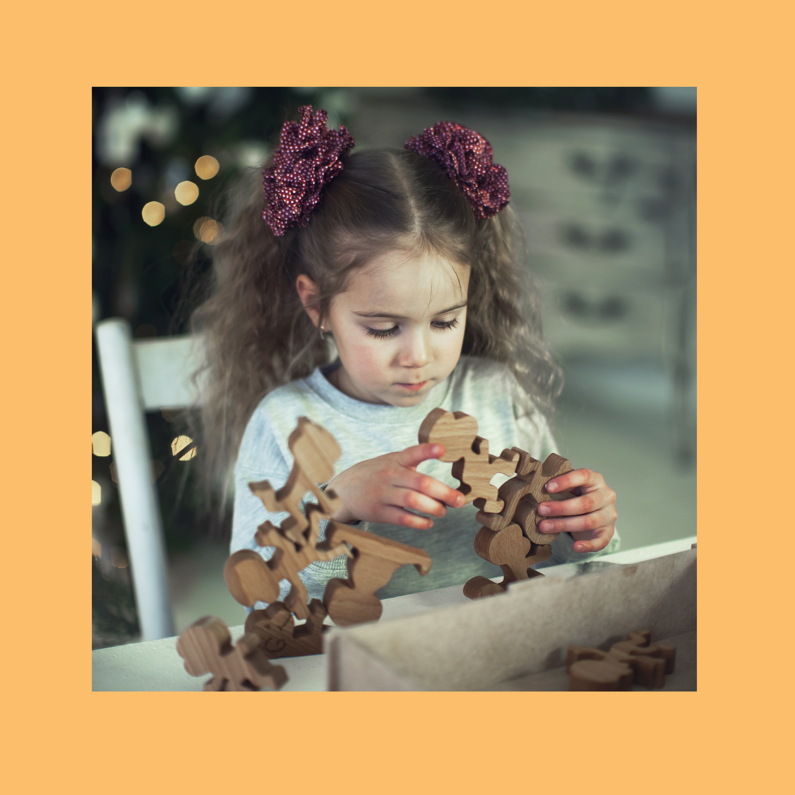 фабрика деревянных игрушек woodypeople - это мир игрушек и в мире детей сделанных из натуральных материалов Мы производим для Вас самые интересные, безопасные и душевные товары, которые уже завладели любовью наших детей.